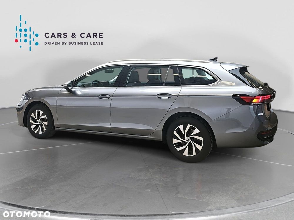 Volkswagen Passat - 29
