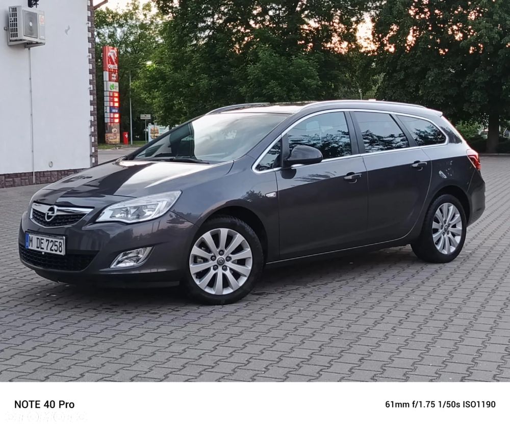 Opel Astra 1.7 CDTI DPF Cosmo - 14
