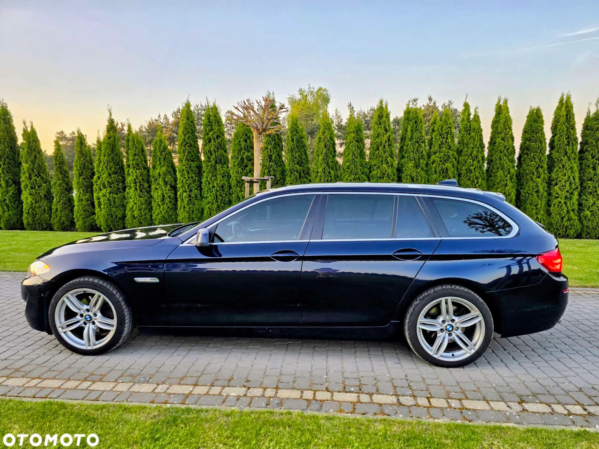 BMW Seria 5 520d Touring - 1
