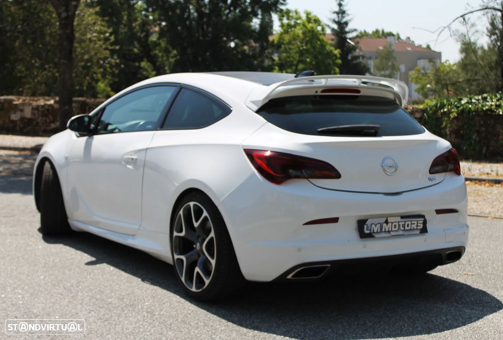 Opel Astra GTC OPC S&S - 13