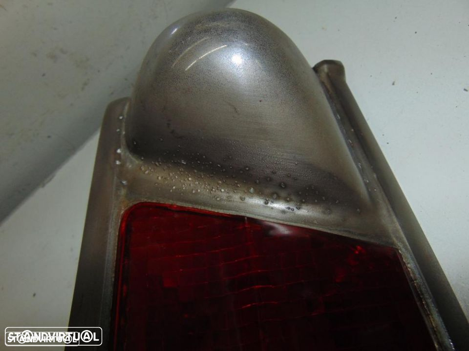 Mercedes rabo de peixe W 110, 111 farolins de trás - 9