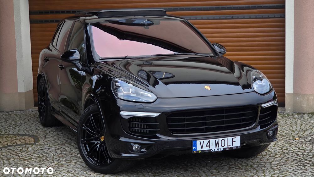 Porsche Cayenne GTS - 35