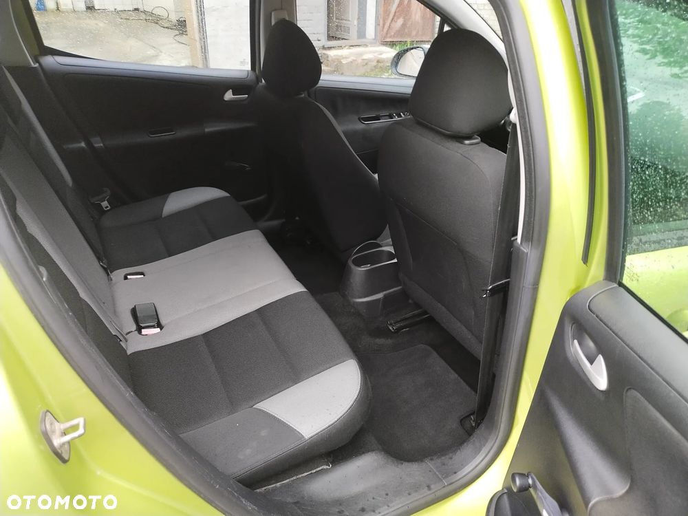 Peugeot 207 95 VTi Urban Style - 11