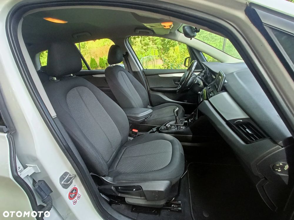 BMW Seria 2 216d Advantage - 13