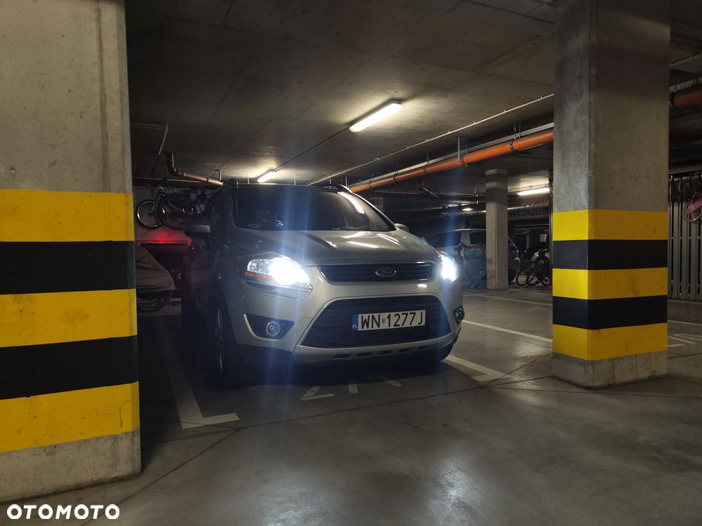 Ford Kuga 2.5 Titanium - 40