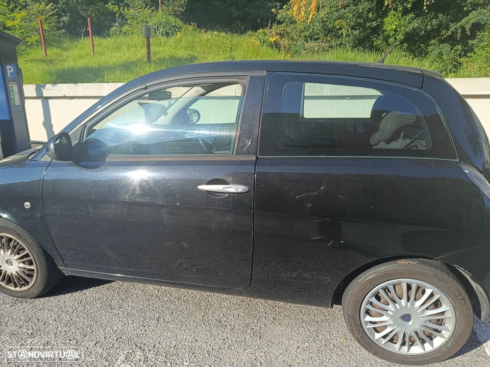 Lancia Ypsilon 2009 photo 2