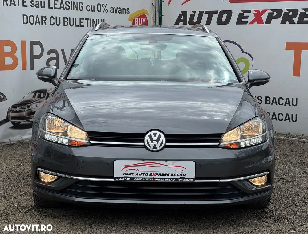 Volkswagen Golf - 12