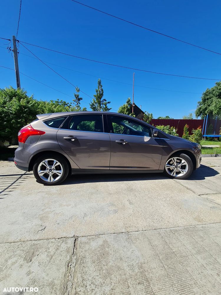 Ford Focus 1.0 EcoBoost Start-Stopp-System Champions Edition - 6