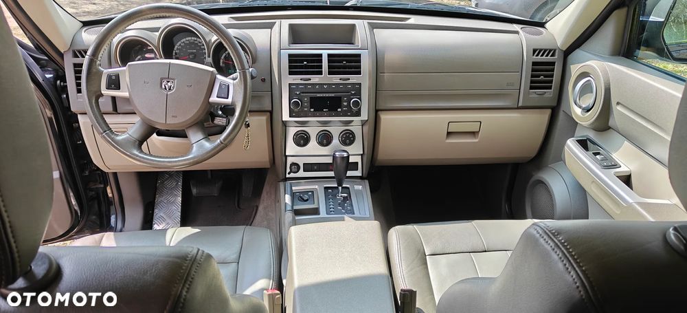 Dodge Nitro 3.7 V6 SLT 4WD - 13