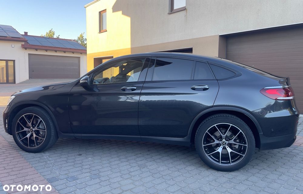 Mercedes-Benz GLC 300 d 4-Matic - 33