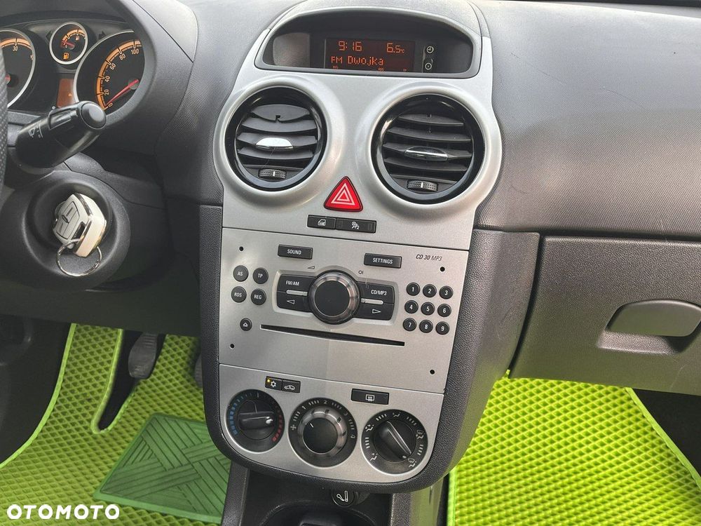 Opel Corsa - 16