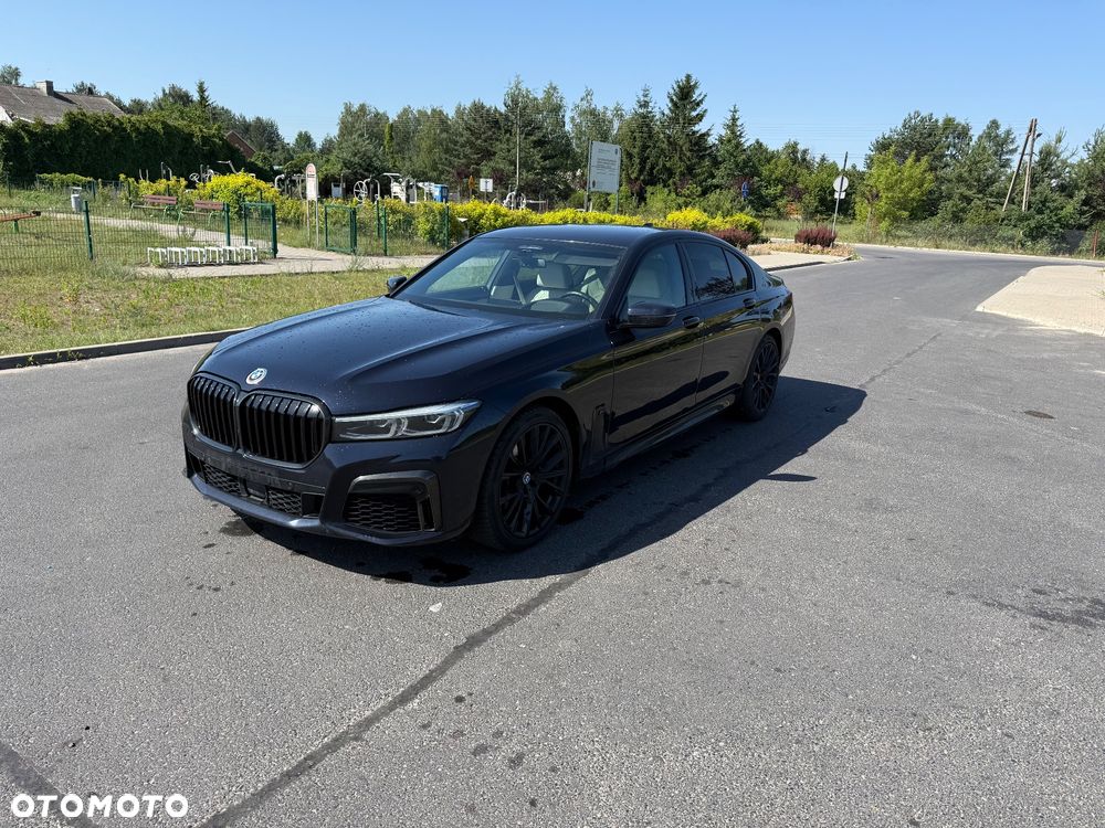 BMW Seria 7 730d xDrive mHEV sport - 2