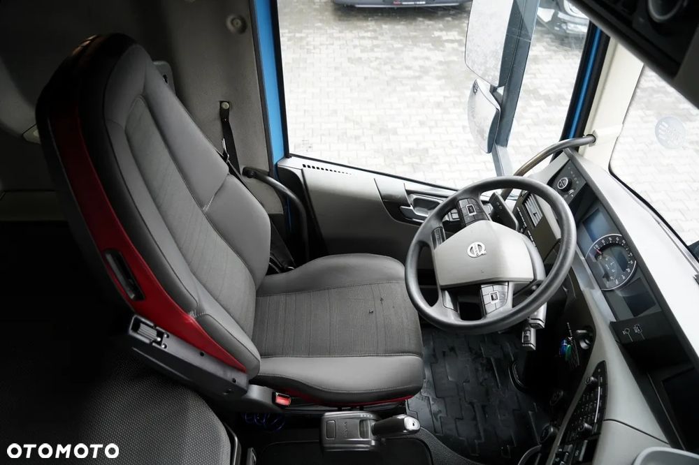 Volvo FH 460 / FIRANKA - 7,3 M / SOLÓWKA / KLIMATYZACJA POSTOJOWA / I- SHIFT / MOCNA PODŁOGA / - 28