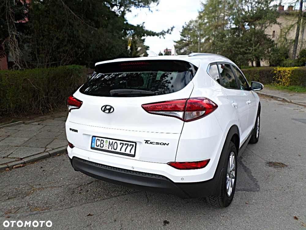 Hyundai Tucson 1.6 GDI BlueDrive Style 2WD - 37