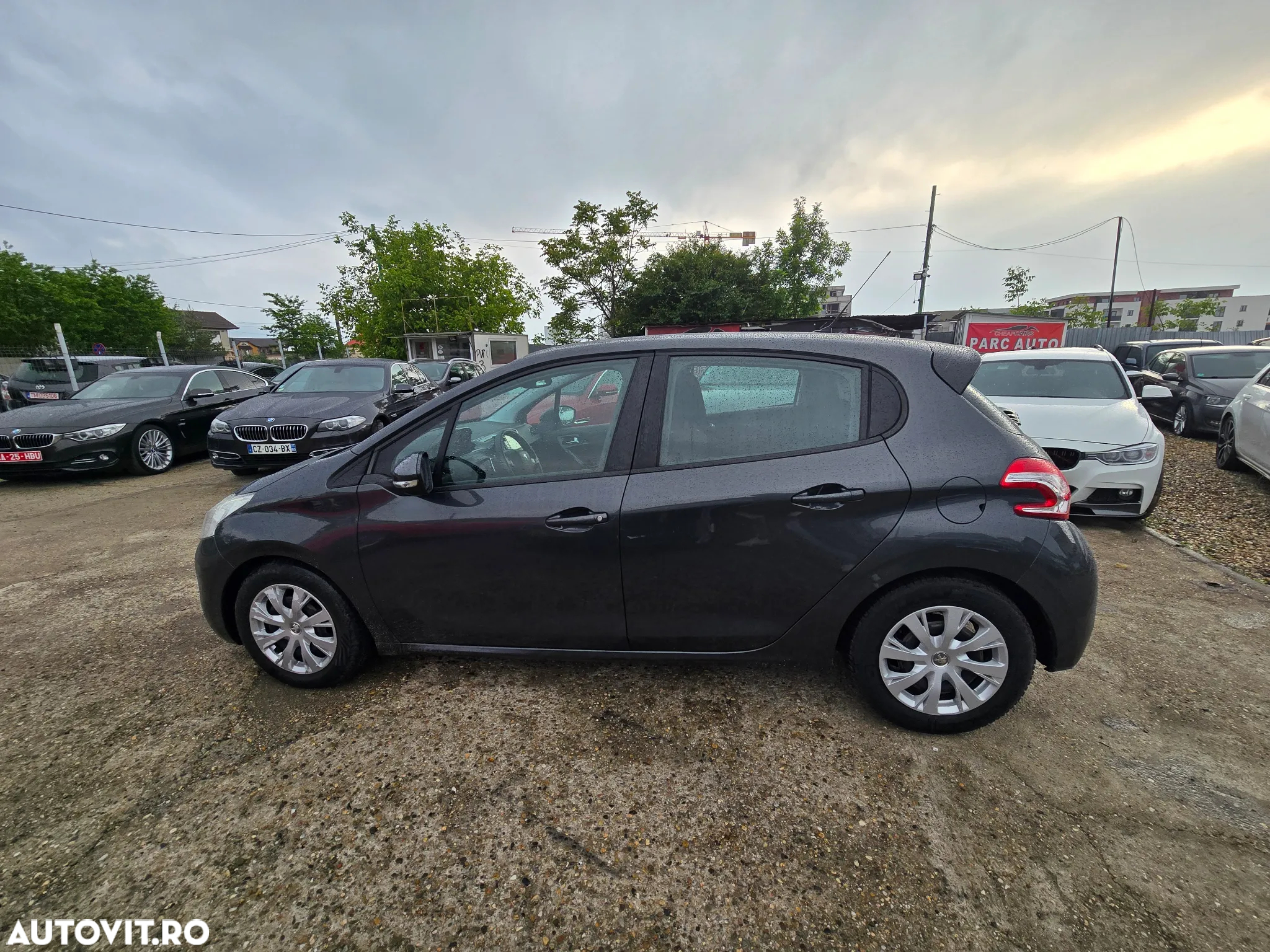 Peugeot 208 - 9
