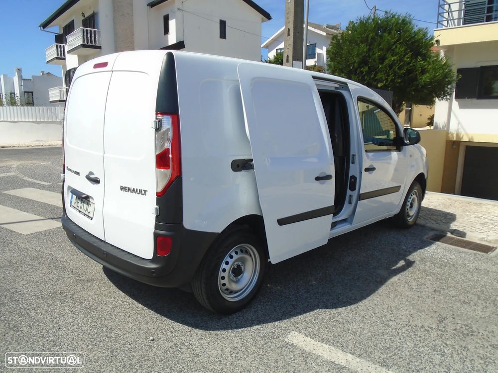 Renault Kangoo 1.5 DCI MAXI 3 LUGARES- 95 CV 6 V- IVA DEDUTIVEL - 28