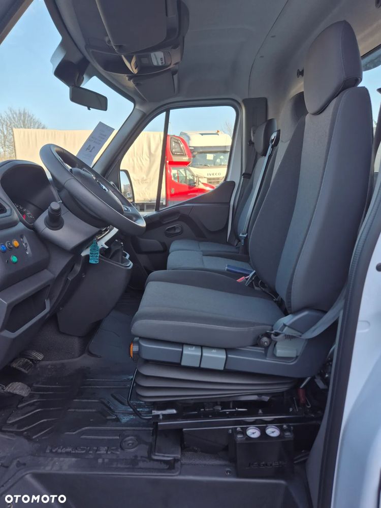 Renault Master (32236) - 12