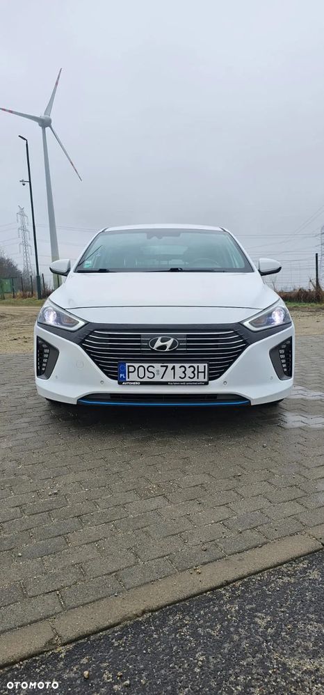 Hyundai IONIQ - 8