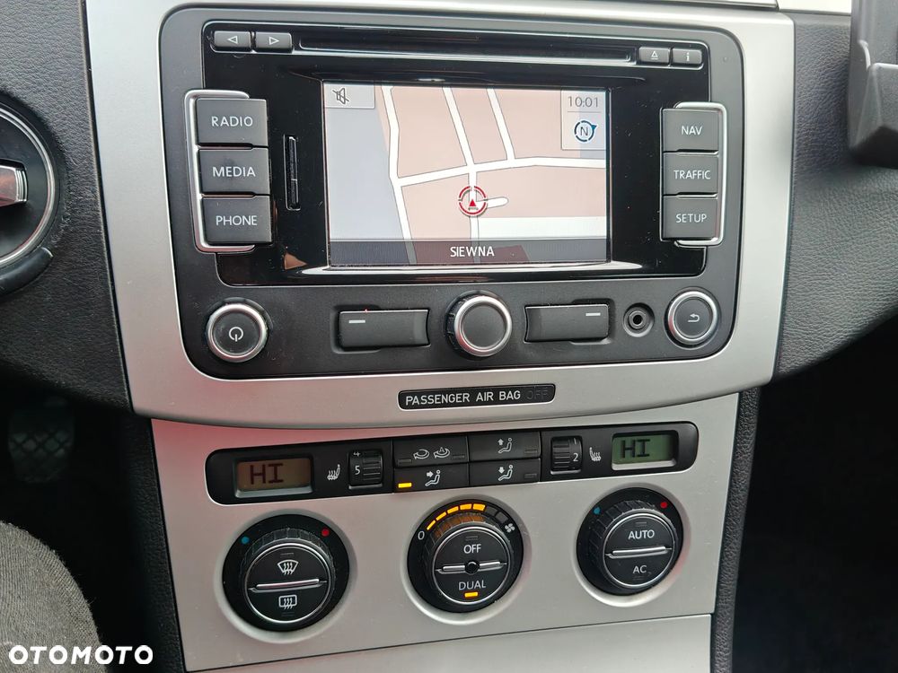 Volkswagen Passat Variant - 25