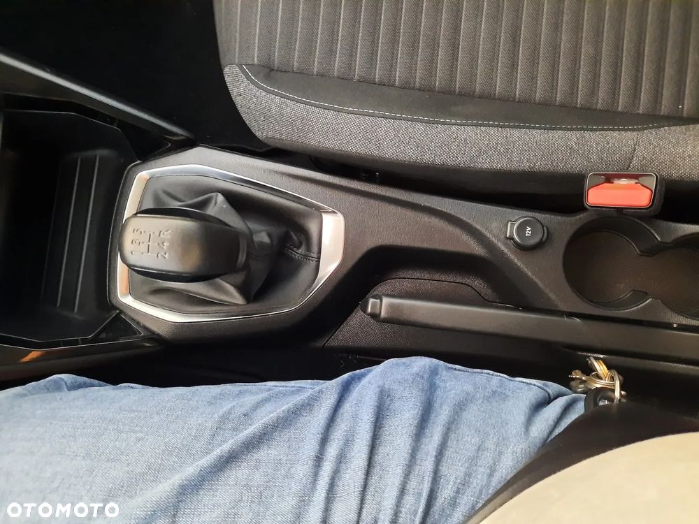 Peugeot 208 1.2 PureTech Style S&S - 39