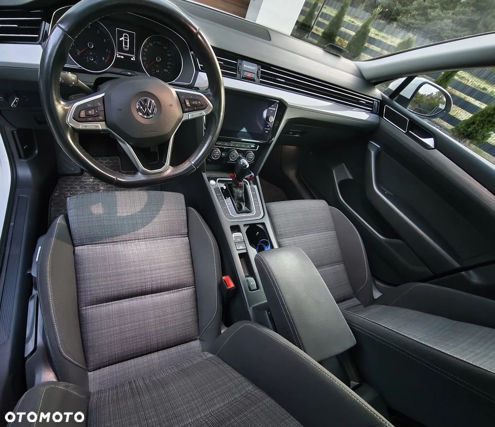 Volkswagen Passat 2.0 TSI Business DSG - 10
