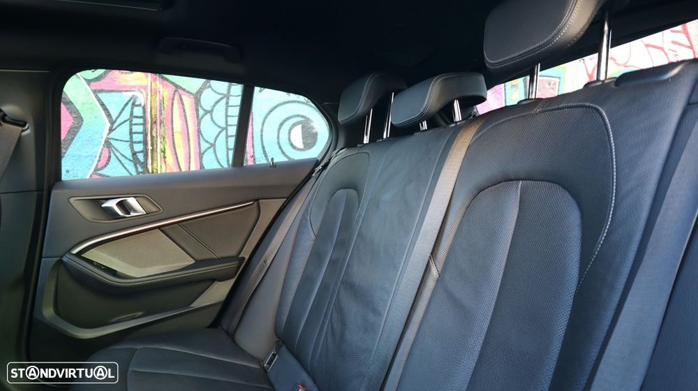 BMW M135i xDrive - 35