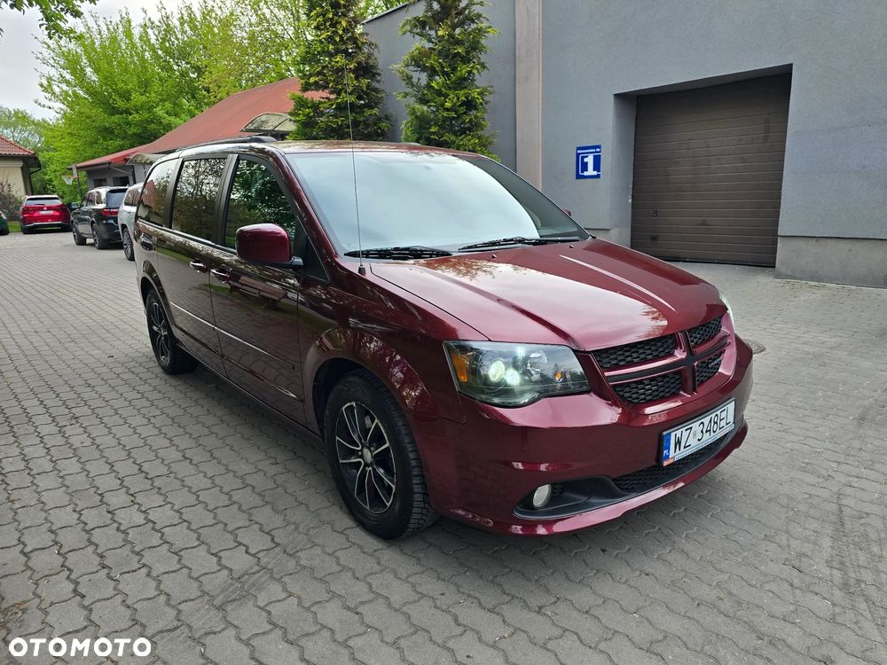 Dodge Grand Caravan - 38