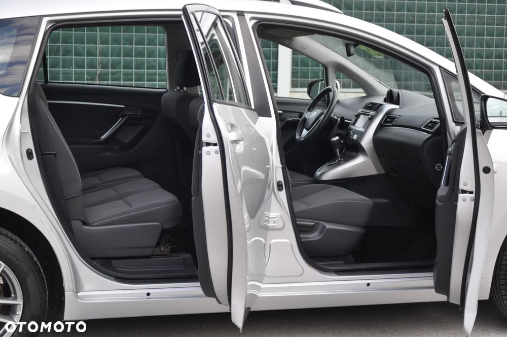 Toyota Verso 1.8 Premium MS - 20