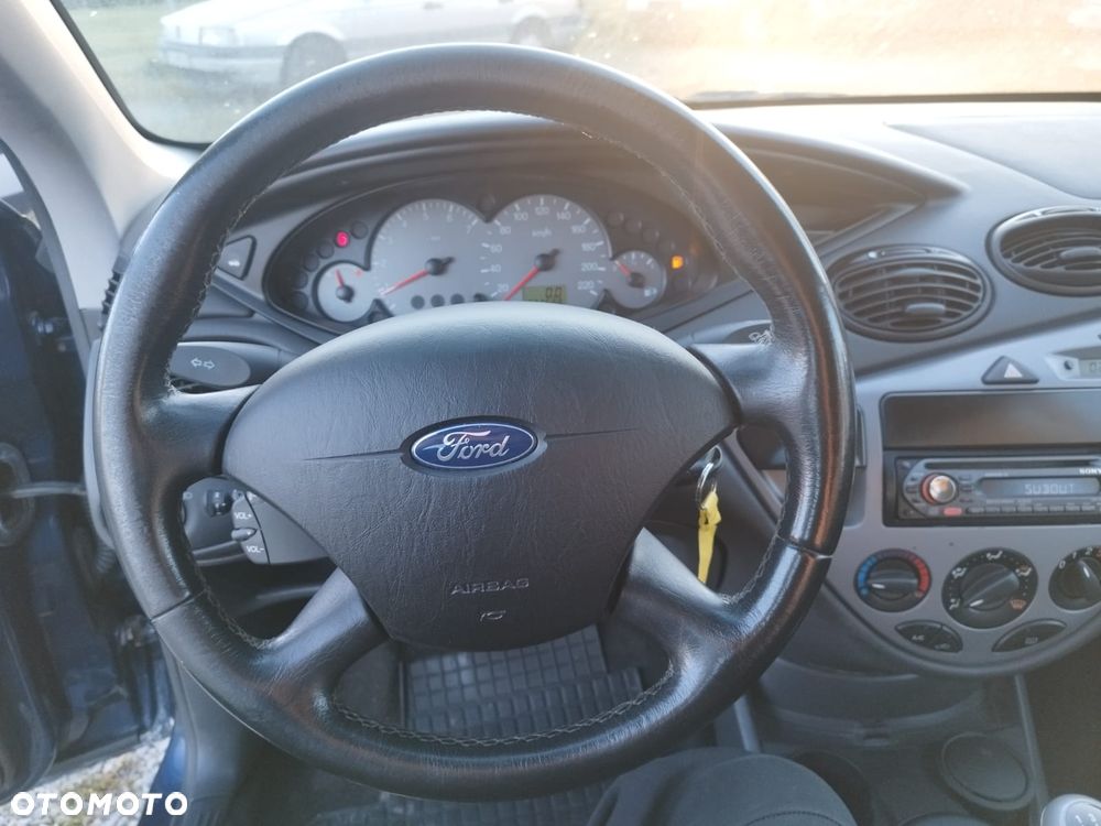 Ford Focus - 21
