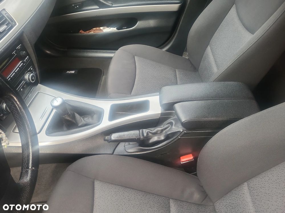 BMW Seria 3 - 22