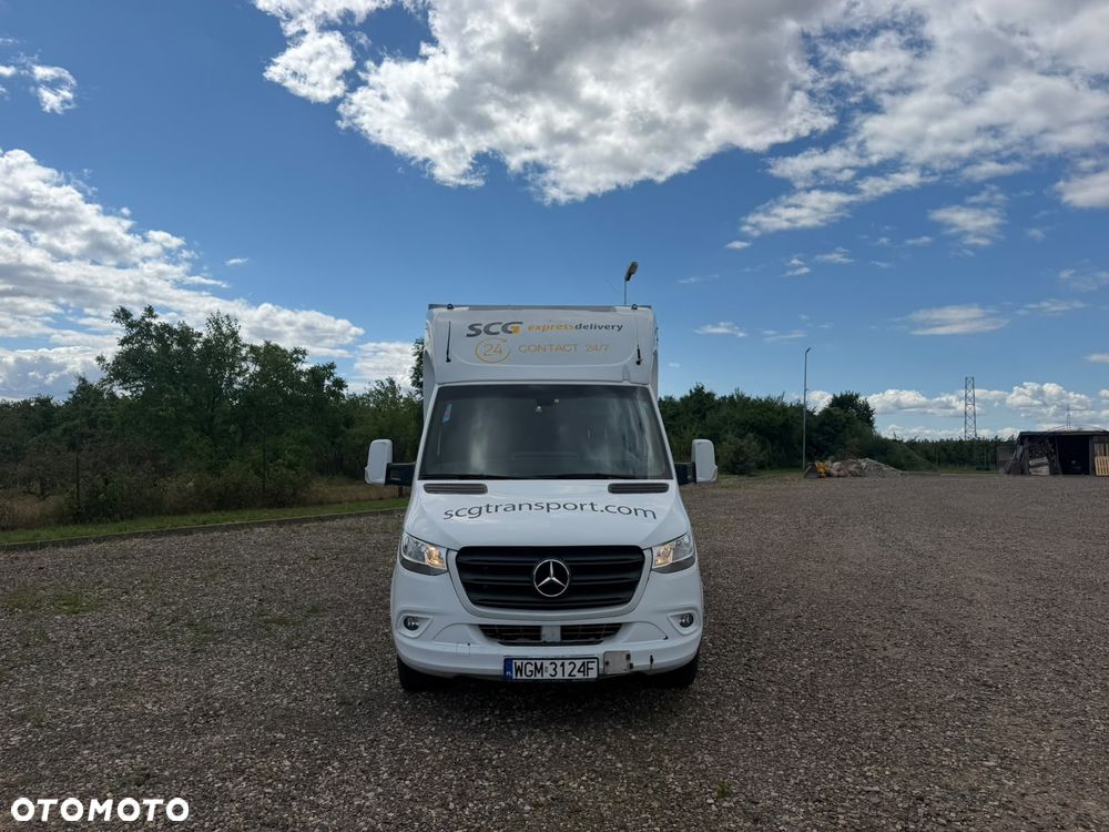 Mercedes-Benz Sprinter 907 319 3.0 V6 CDI - 4