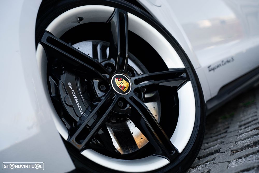 Porsche Taycan Sport Turismo Turbo S - 20