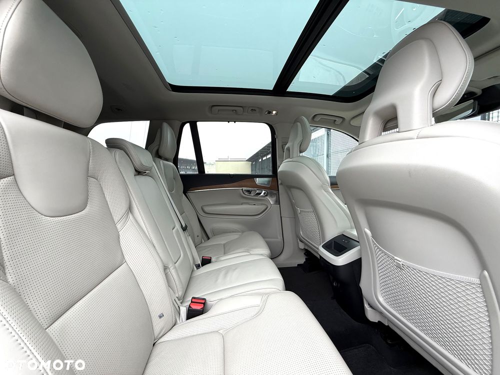 Volvo XC 90 D5 SCR AWD Inscription - 28
