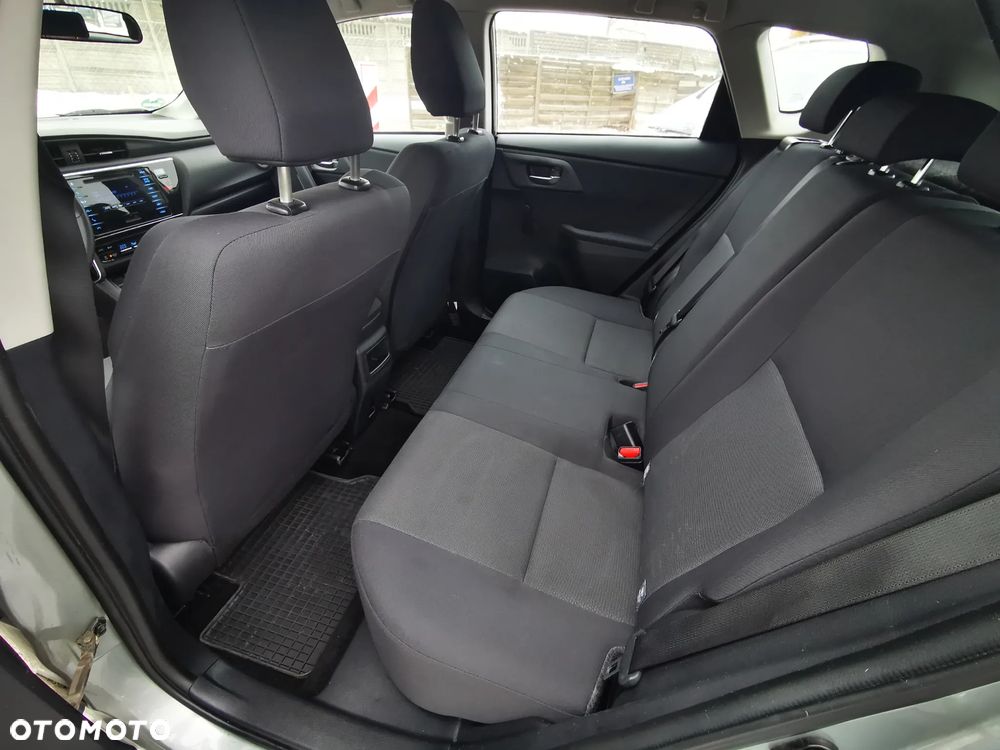 Toyota Auris 1.33 Dual-VVT-i Life - 11