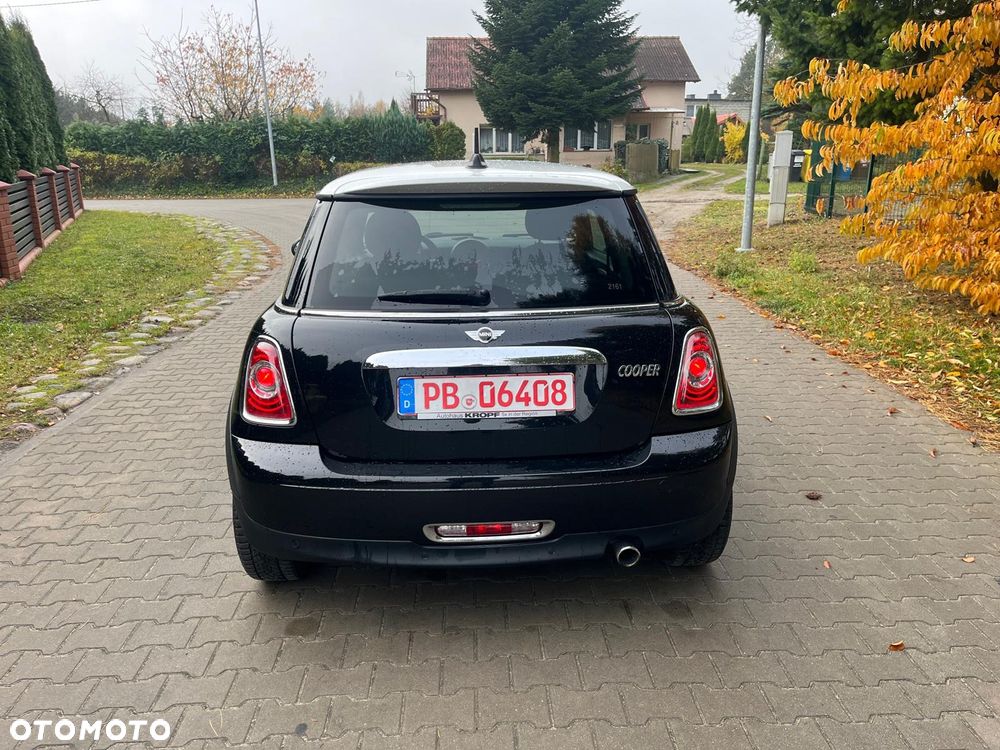 MINI Cooper Standard - 5