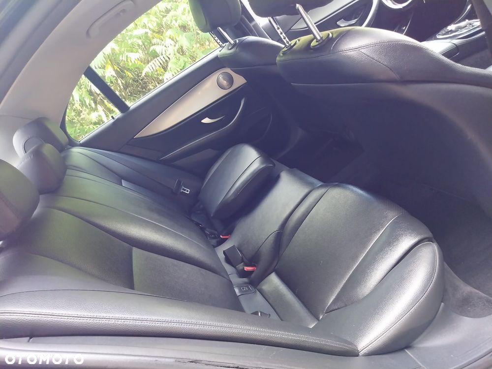 Mercedes-Benz Klasa E 200 d 9G-TRONIC Avantgarde - 24