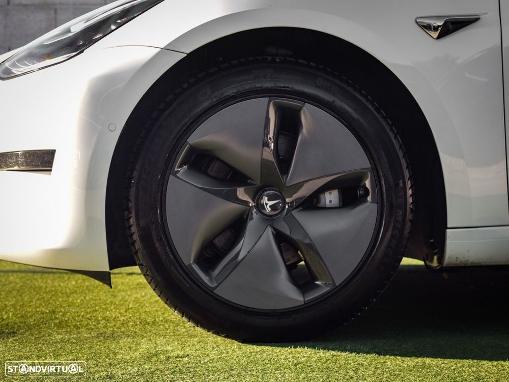 Tesla Model 3 Standard Range Plus RWD - 11