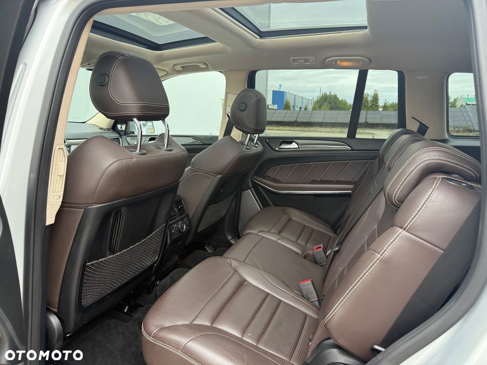 Mercedes-Benz GLS AMG 63 4Matic AMG Speedshift 7G-TRONIC - 32