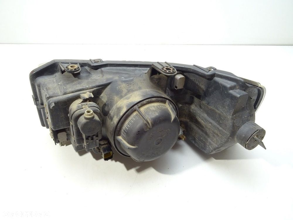 REFLEKTOR PRAWY  LAND ROVER FREELANDER I (L314) 1998 - 2006 1.8 i 16V 4x4 88 kW [120 KM] benzyna - 2
