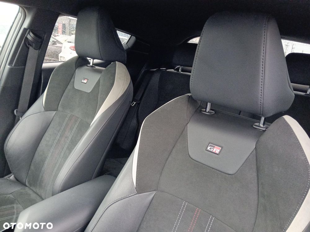 Toyota C-HR 1.8 Hybrid GPF GR Sport - 16