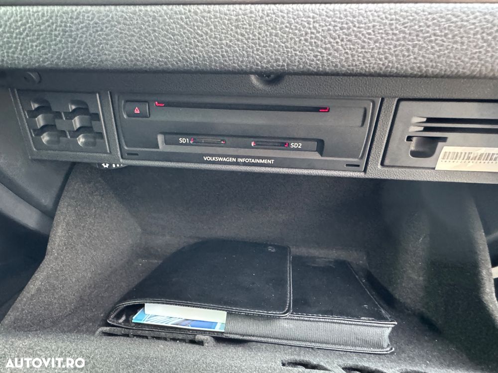 Volkswagen Golf 2.0 BlueTDI DSG Comfortline - 19