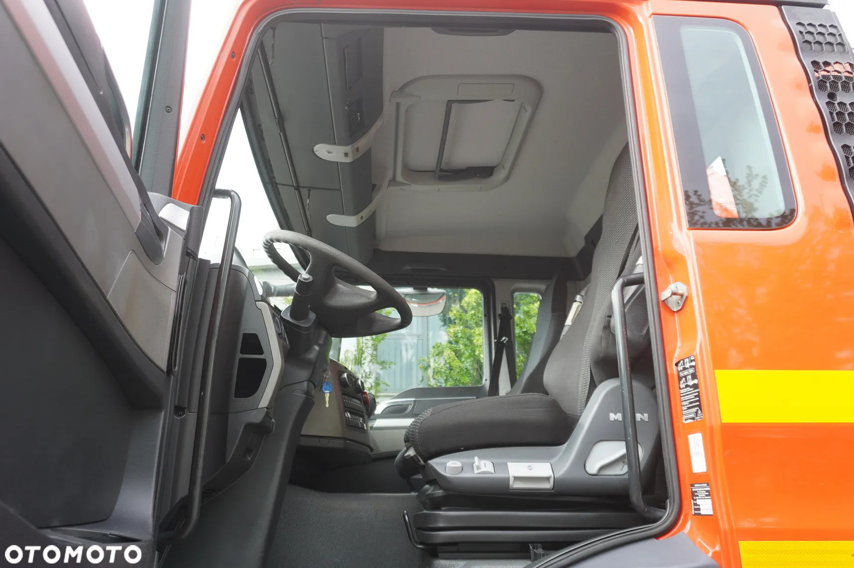 MAN TGS 35.360 E5 8x2 / HDS Fassi F165 / 5,4 t udźwig / 8,25 m wysięg - 23