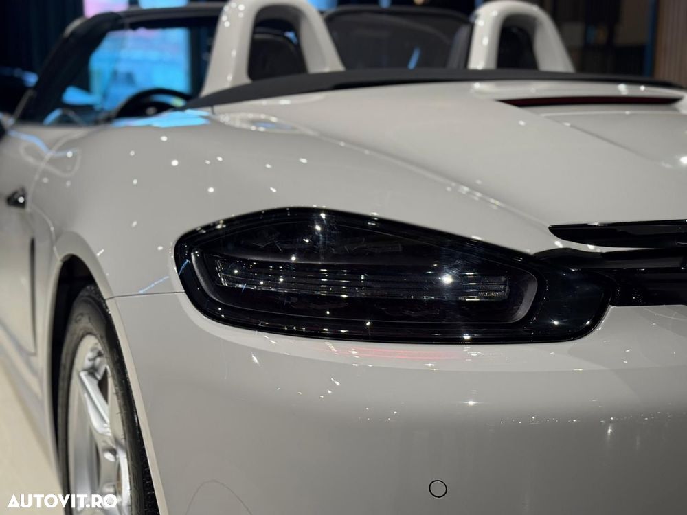 Porsche Boxster - 16