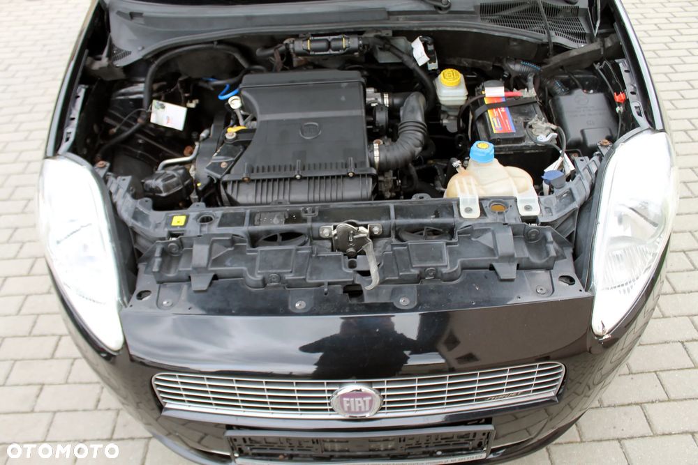 Fiat Punto 1.4 16V Dynamic - 20