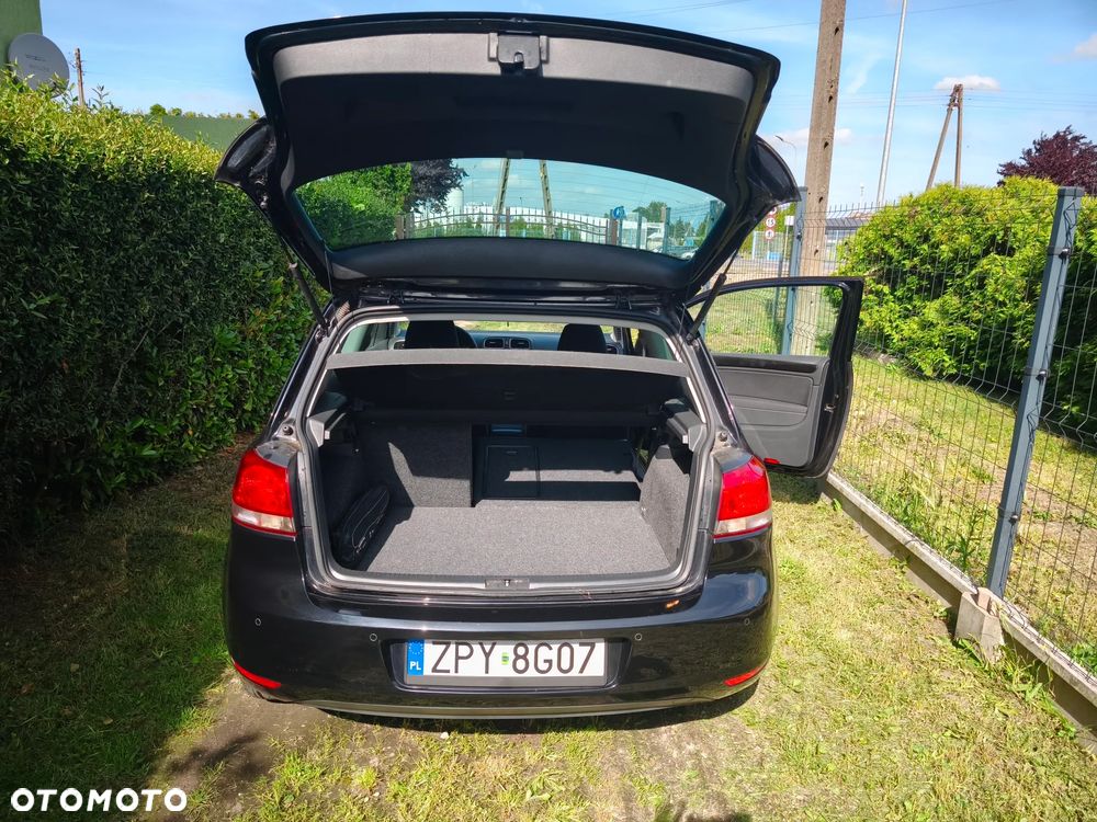 Volkswagen Golf 1.6 Team - 11