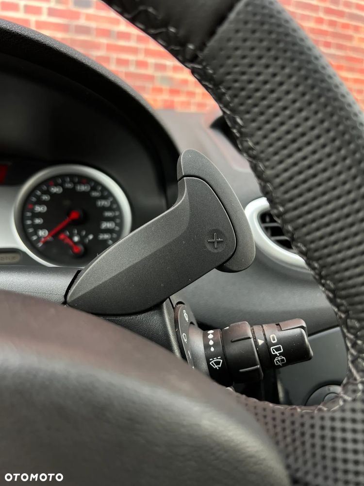 Renault Clio - 26
