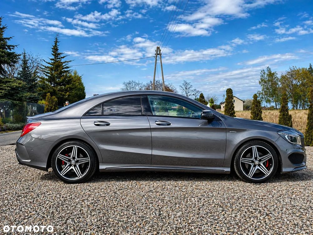 Mercedes-Benz CLA - 4