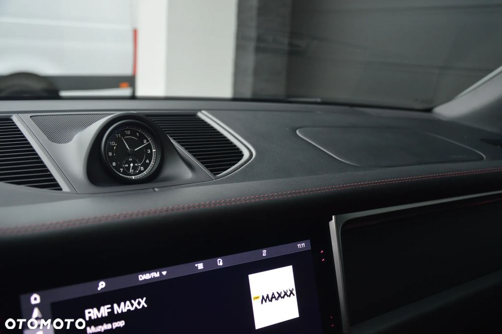 Porsche Macan T - 26