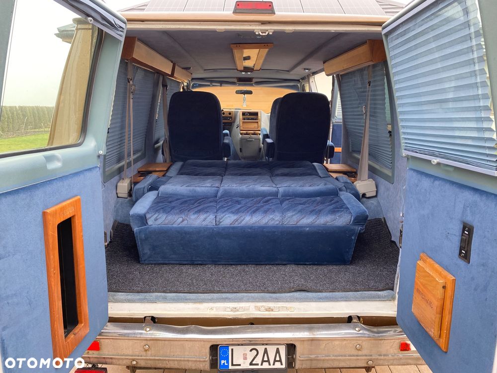 Chevrolet Chevy Van - 20