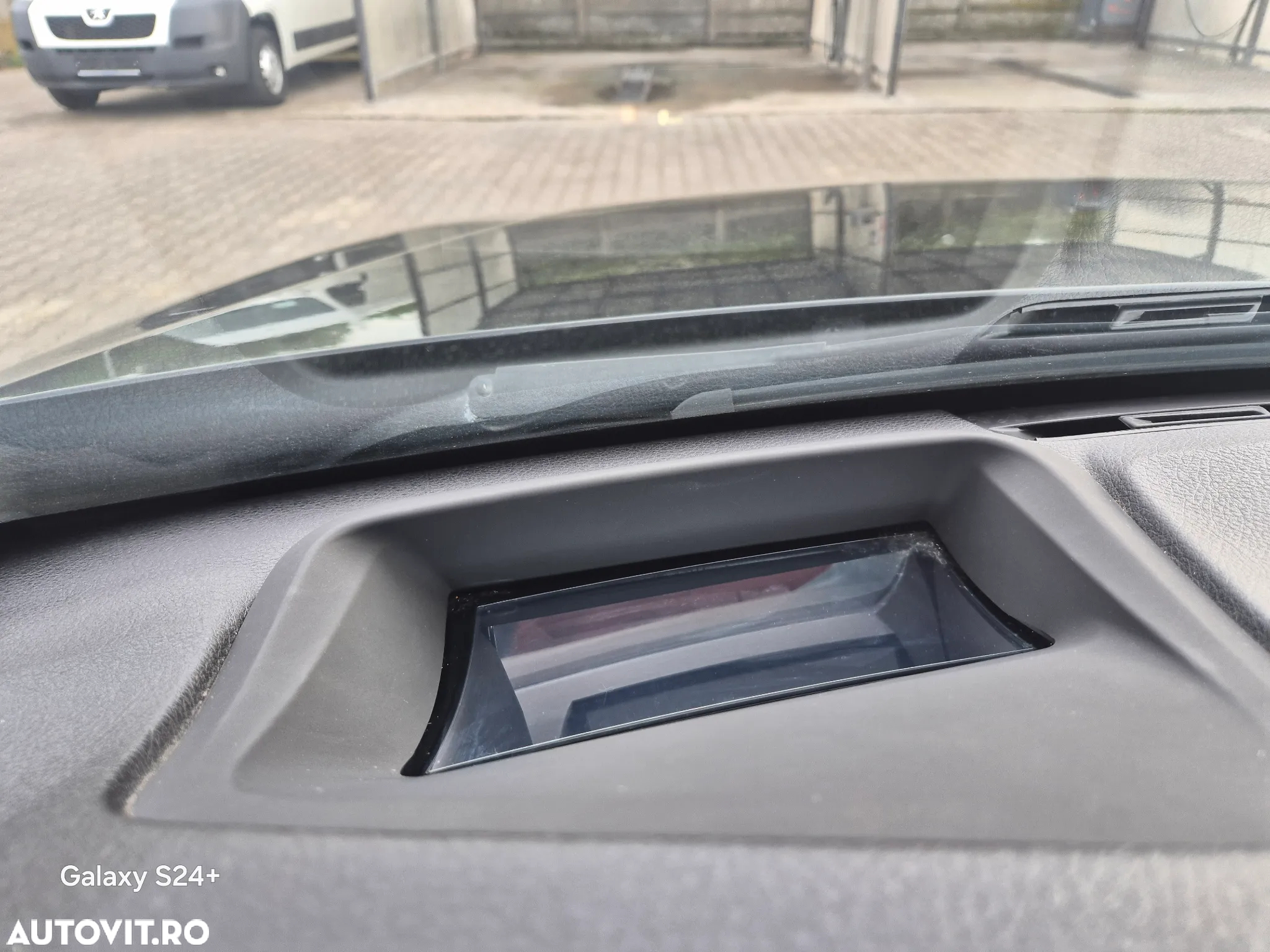 BMW Seria 5 520d xDrive AT - 21